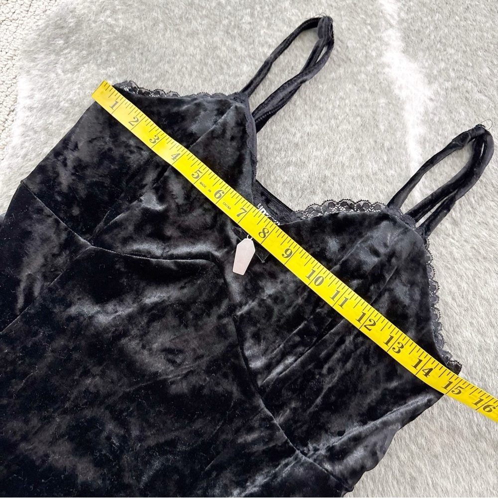 Hot Topic Black Velvet Slip Dress Small - Picture 11 of 11